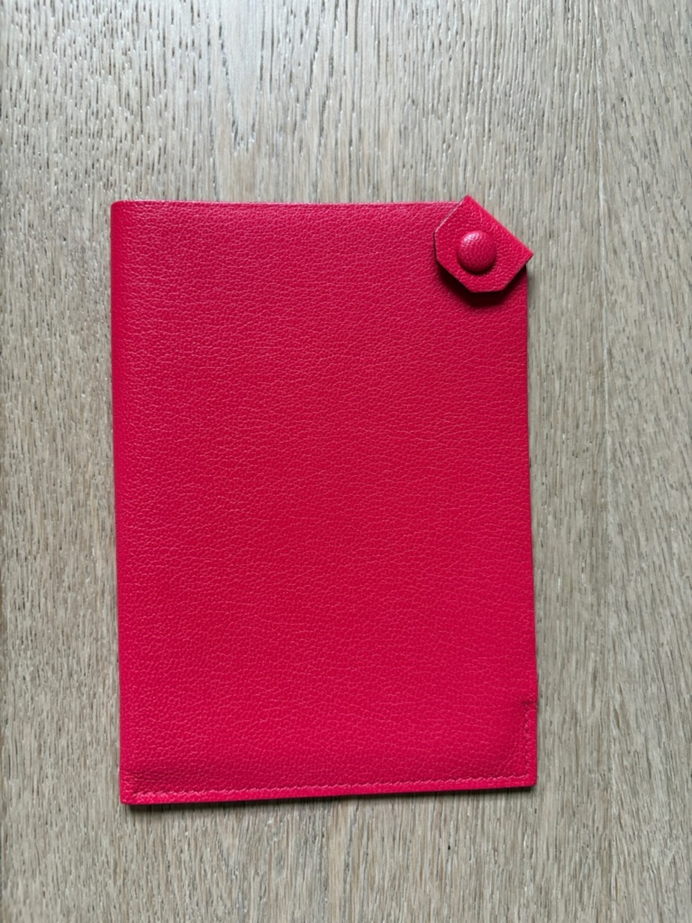 GUC hermes tarmac passport holder rose extreme with original box and ribbon - Picture 3 of 17
